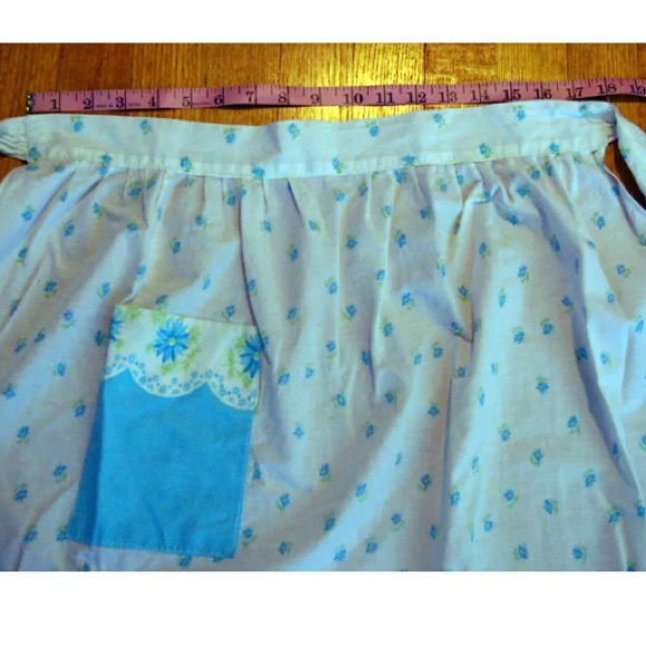 vintage floral skirt apron tie back pocket light blue housewife Vtg Baking Club - Picture 4 of 8